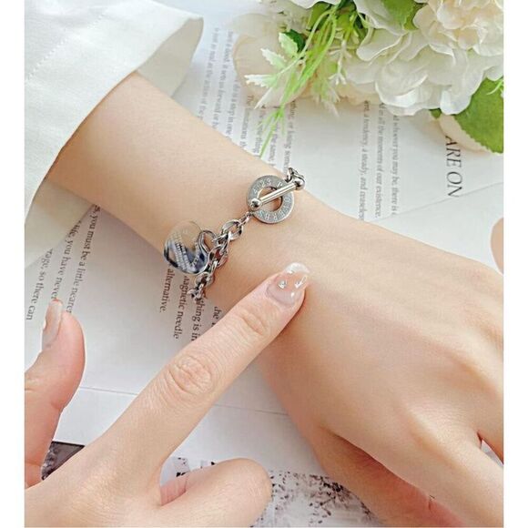 Heart Bracelet - Picture 2 of 4